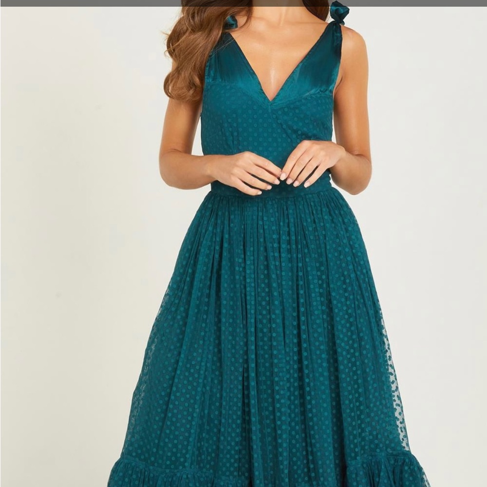 Midi skater Quiz dress size 10 in EUC.  Worn only once. Green.